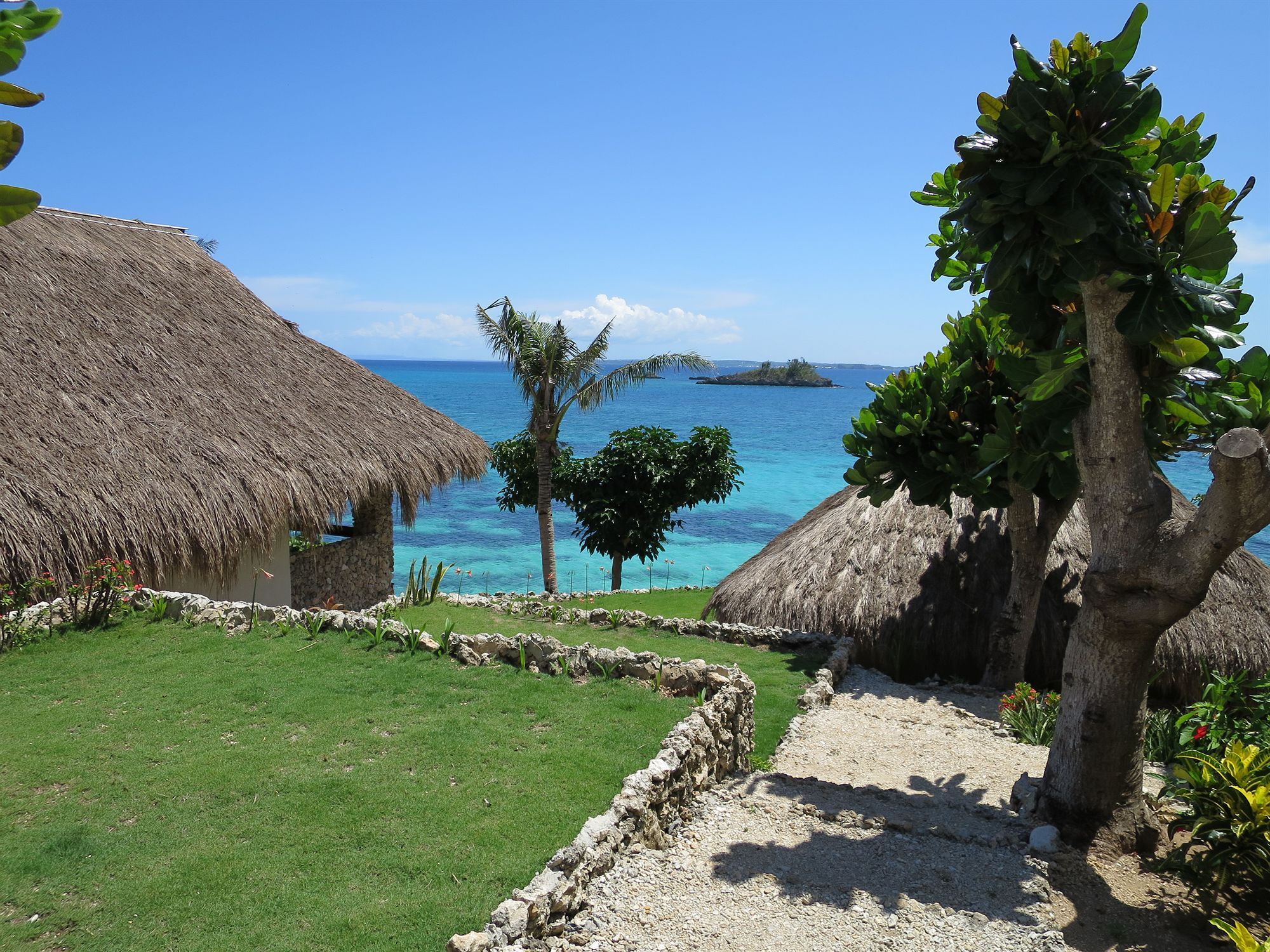 Tepanee Beach Resort Logon Εξωτερικό φωτογραφία